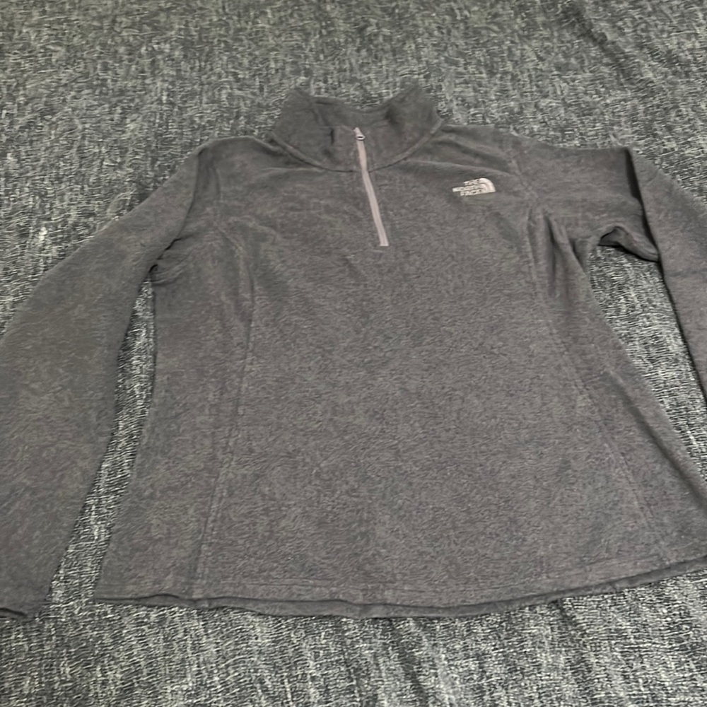 North face medium 1/4 zip fleece jacket